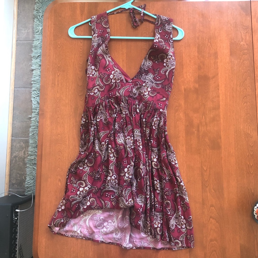 Maroon Paisley Patterned Dress - Picture 2 of 2